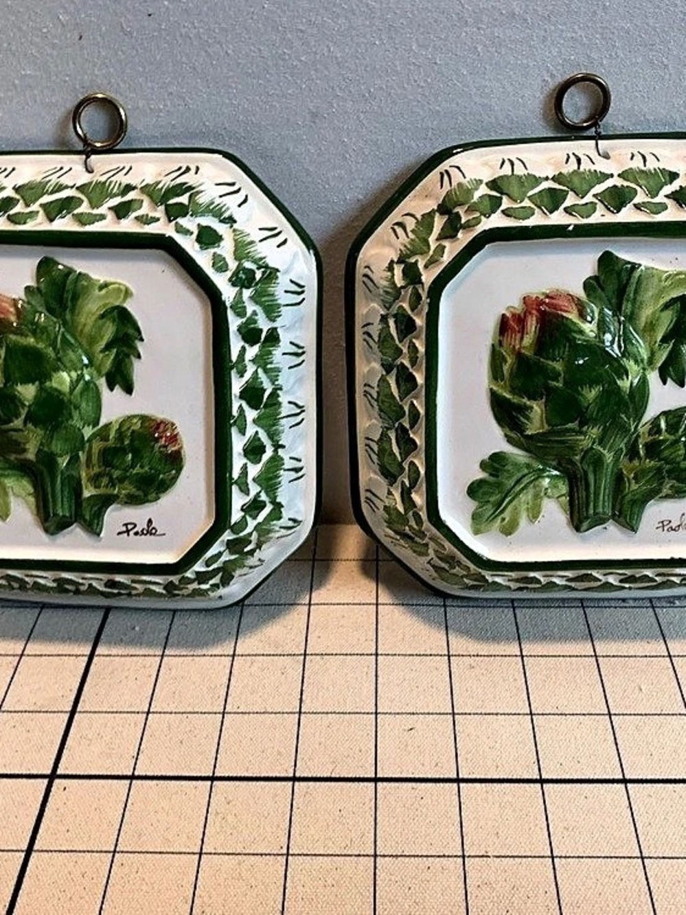 Vibtage Italian Hand Painted Ceramic Artichoke Wall Molds/Plaques - Set of 2
